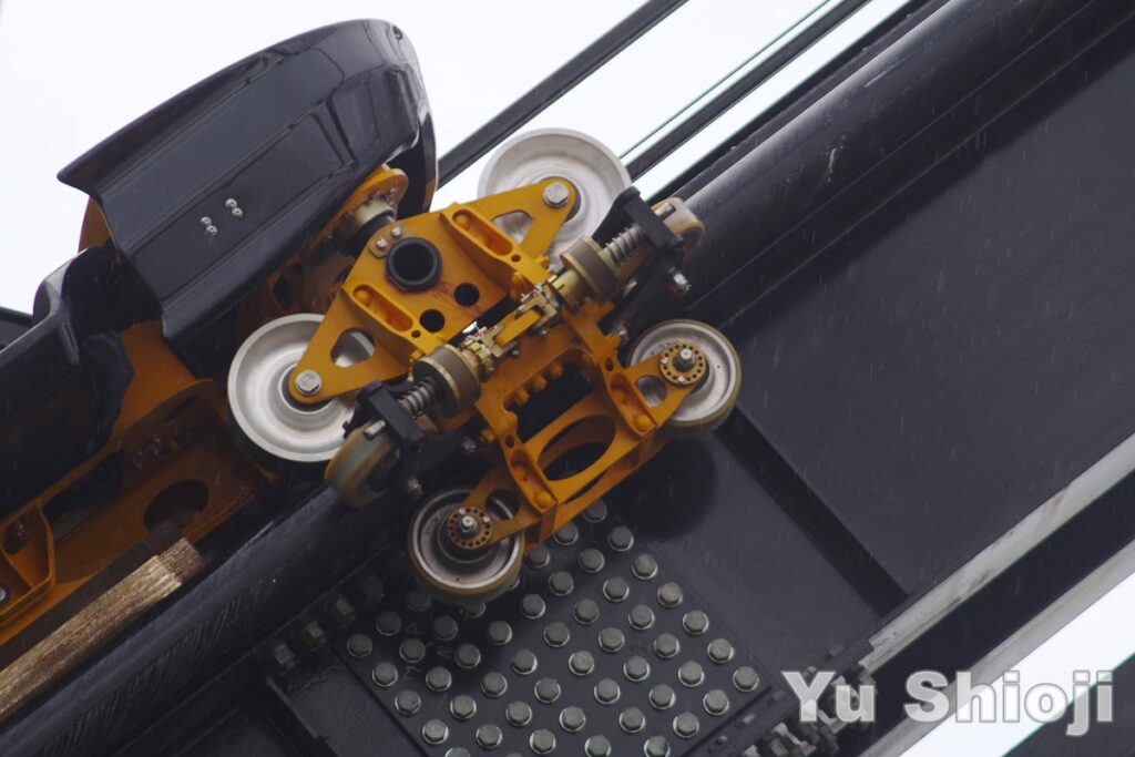 KennywoodのSteel Curtainの車輪ユニット